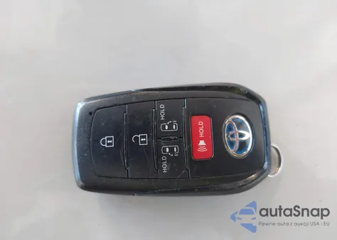 2021 Toyota Sienna Le z USA, uszkodzony, nr VIN 5TDKRKEC7MS003171